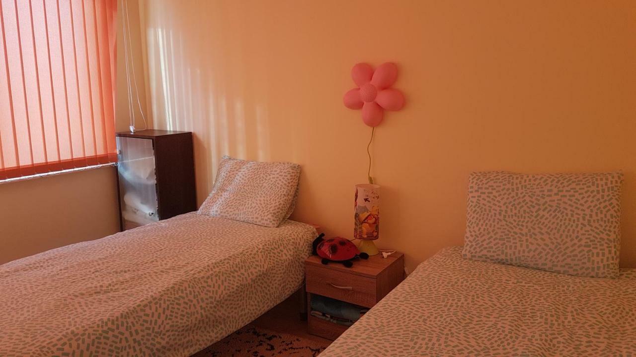 Malavi Guest House Krasen! Comfort&Clean! Экстерьер фото
